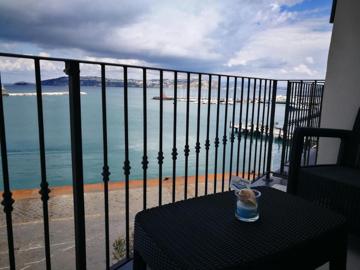 Vento Di Mare Acomodação com café da manhã Procida Exterior foto