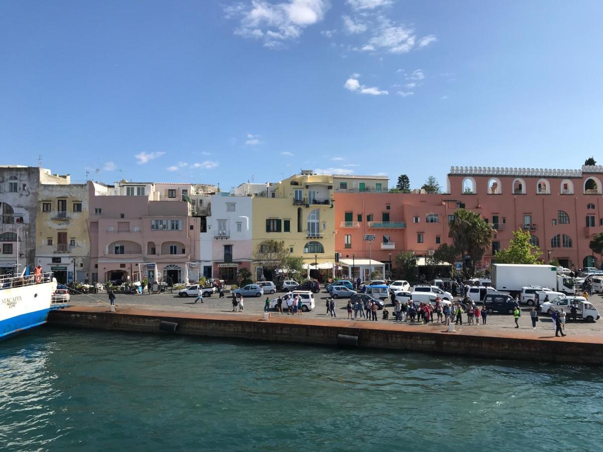 Vento Di Mare Acomodação com café da manhã Procida Exterior foto