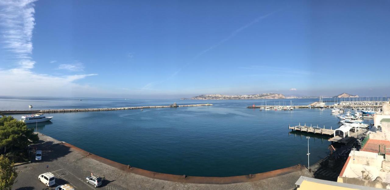 Vento Di Mare Acomodação com café da manhã Procida Exterior foto